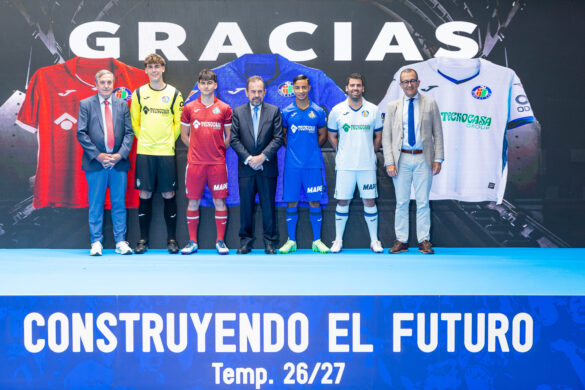 Presentación camisetas Getafe
