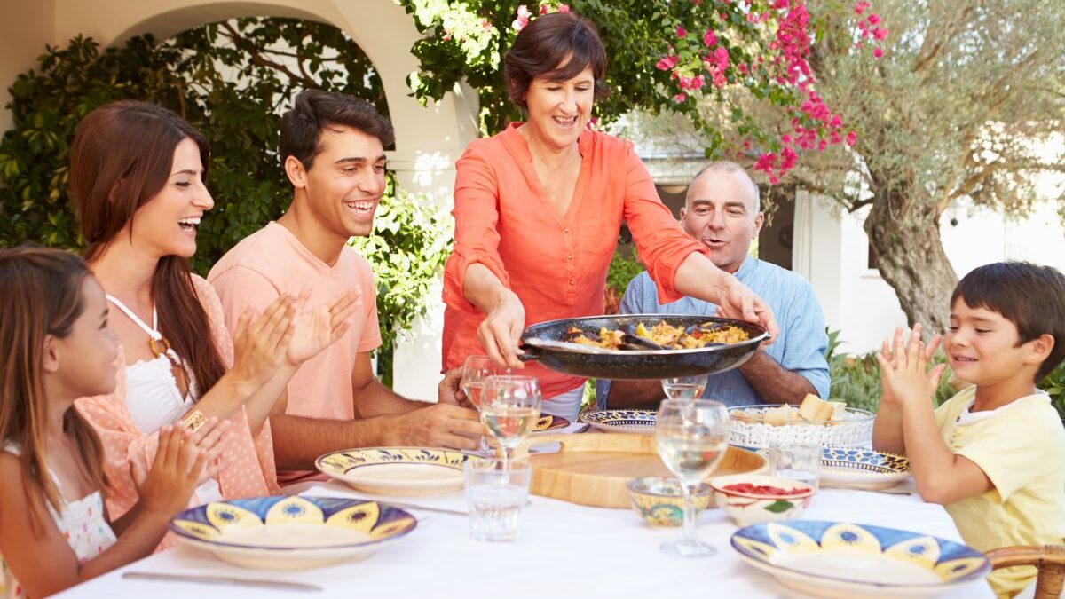¿Ensalada o pizza? ¿Qué comemos más los españoles?