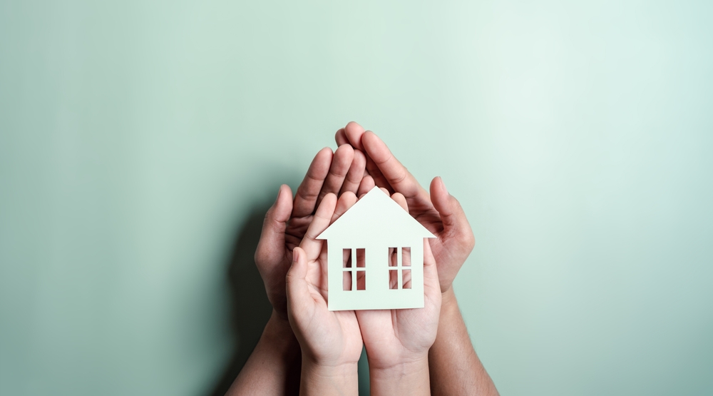 Donaciones familiares para comprar vivienda: consejos prácticos antes de ayudar a tus hijos