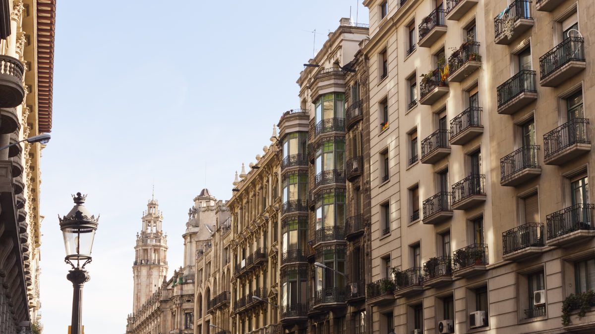 El BOE publica el nuevo índice de alquiler y las zonas tensionadas en Cataluña